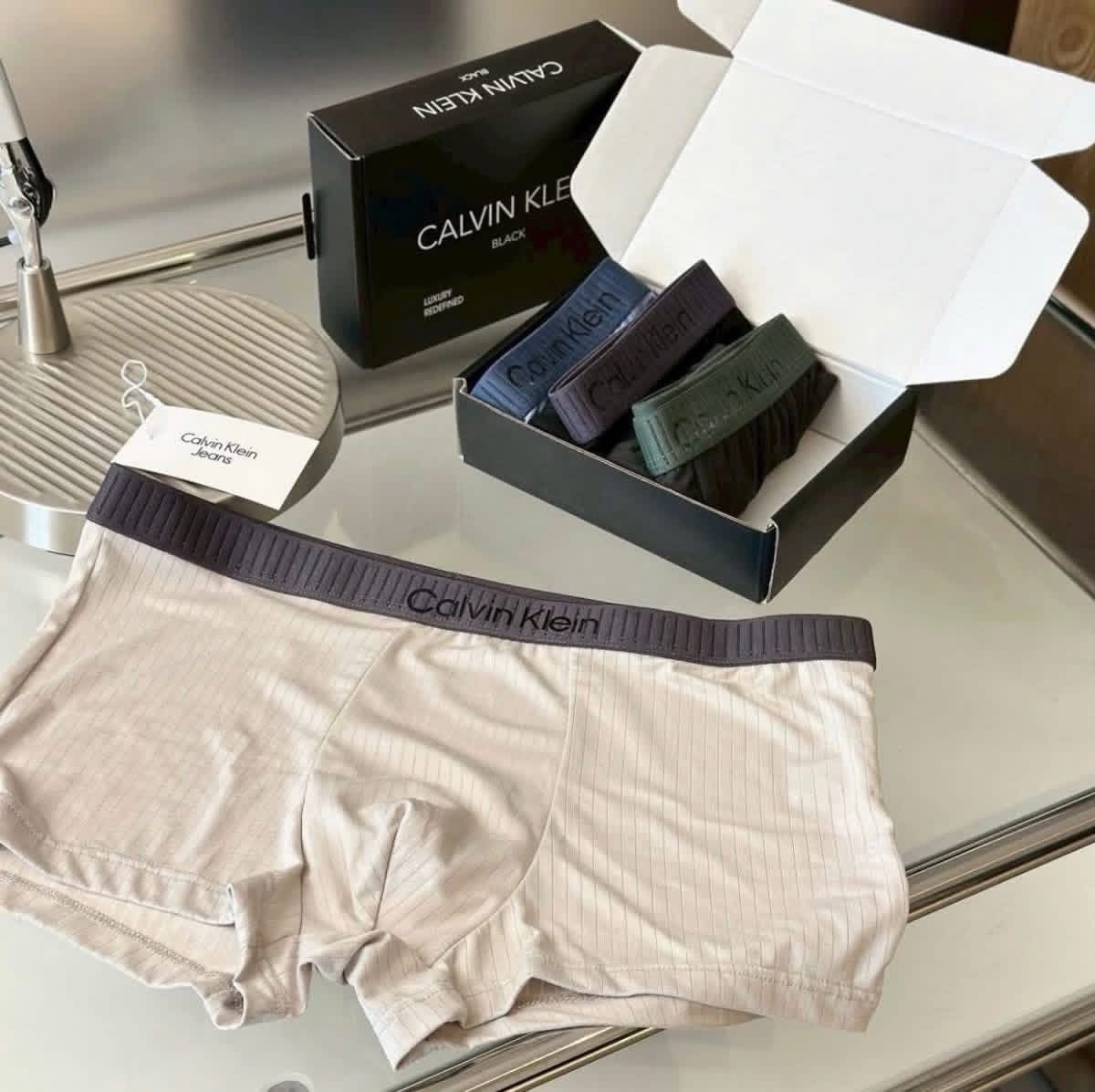 Calvin Klein 限定款男士內褲四件禮盒