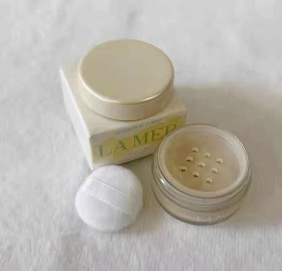 La Mer貴婦護膚型定妝輕蜜粉3g送刷子