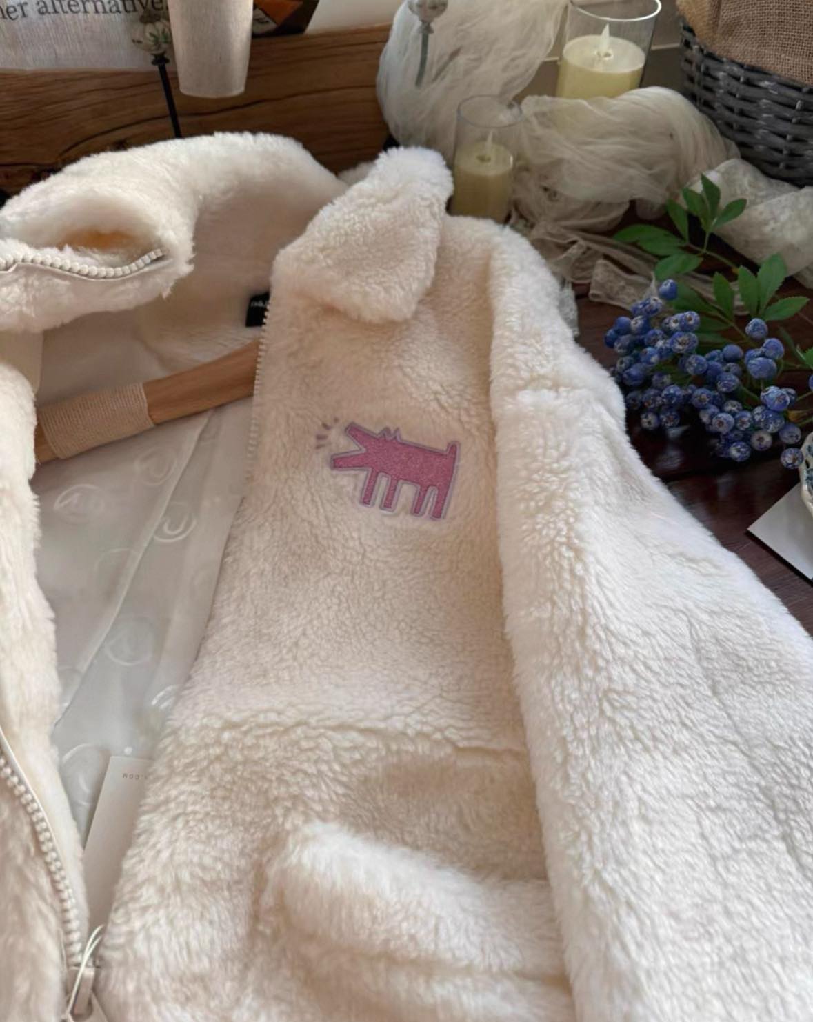 OZLANA × Keith Haring 聯名款羊毛外套