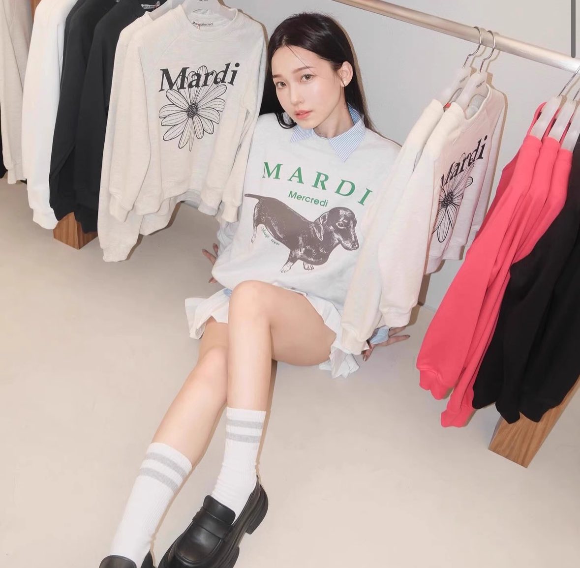 加絨款Mardi Mercredi臘腸狗大學衛衣