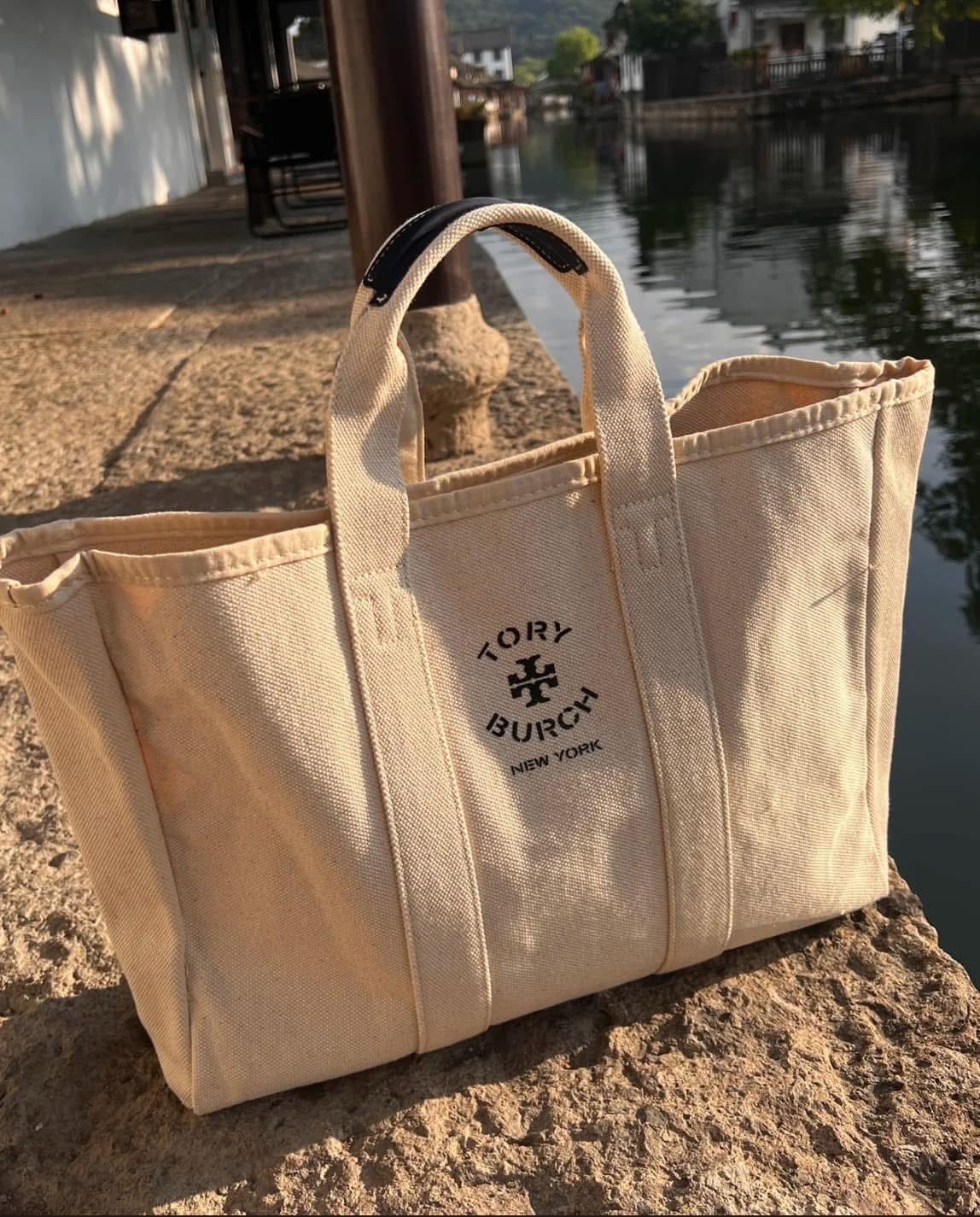 Tory Burch 會員限定帆布包