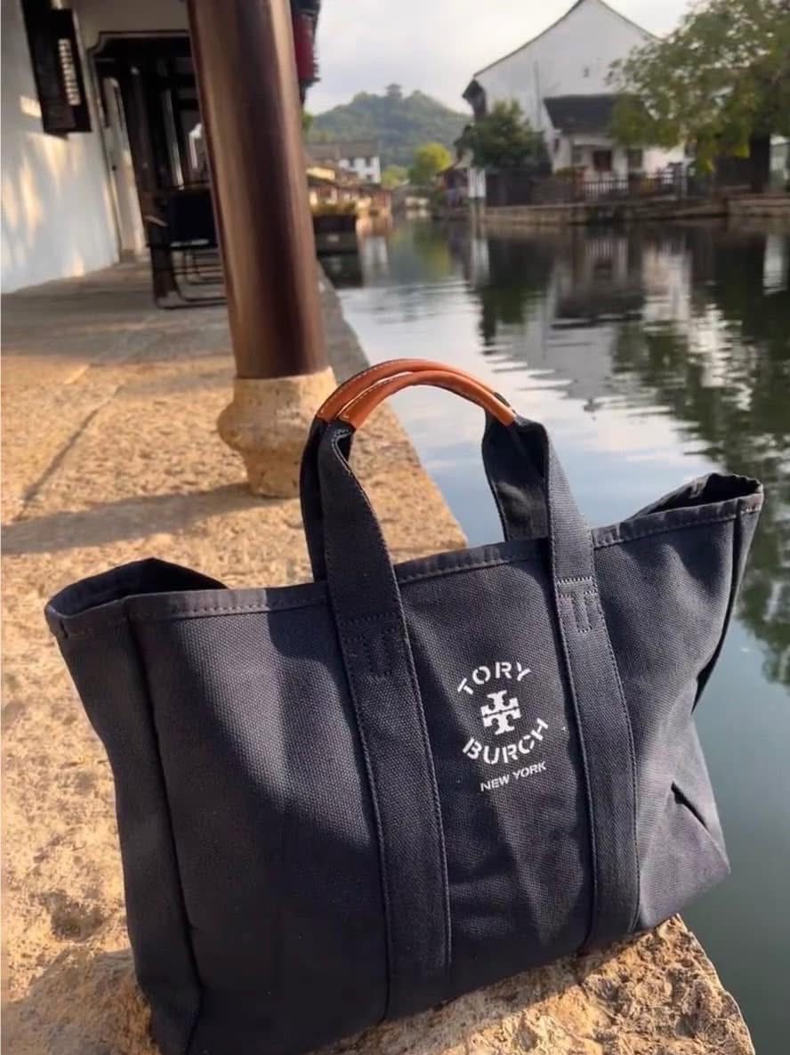 Tory Burch 會員限定帆布包