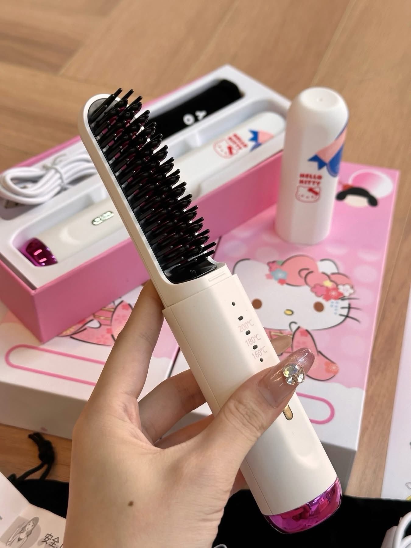 日本原裝進口 HK x Sugiury 聯名雙層護髮造型直髮梳