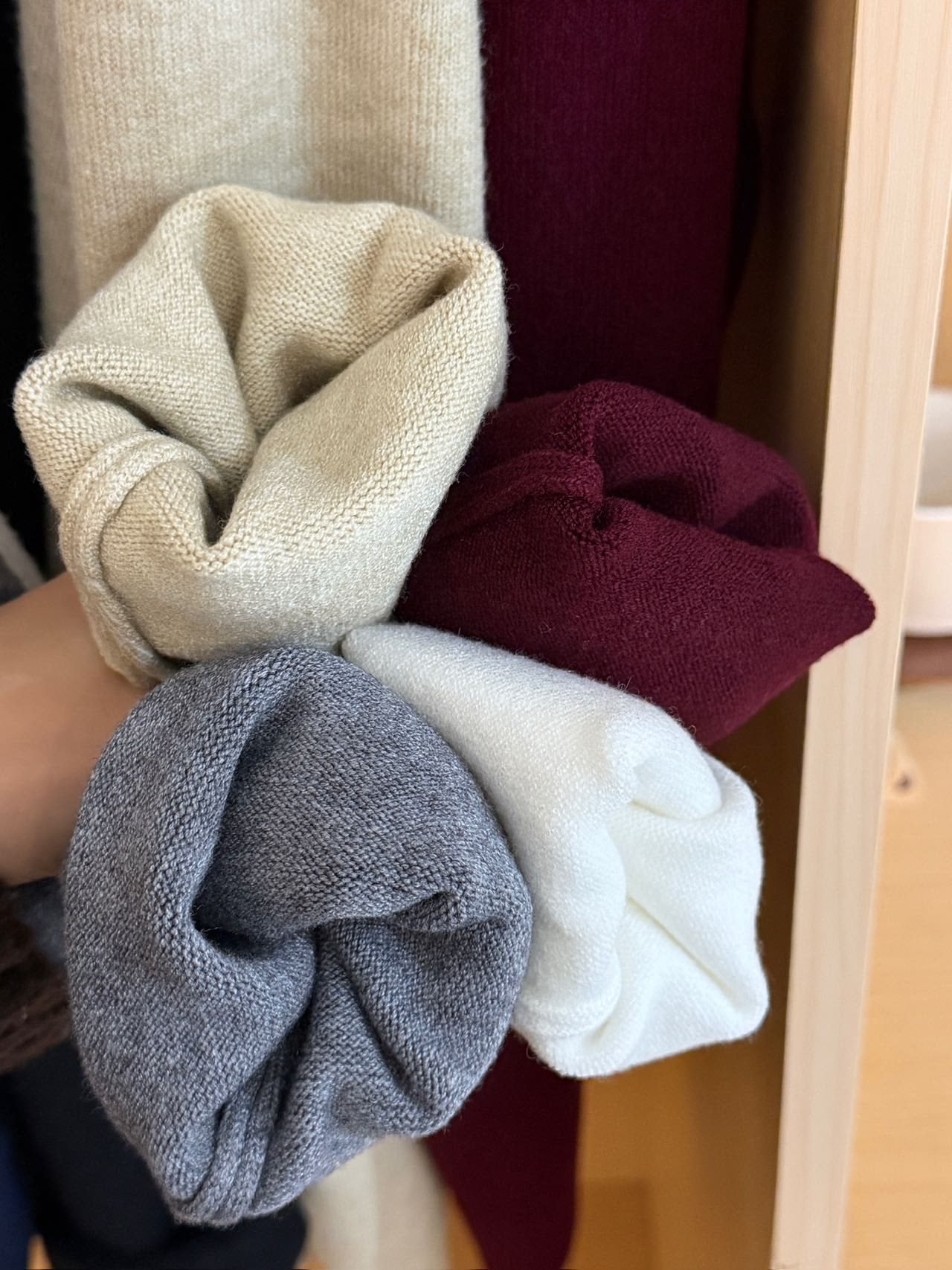 ZARA男神必備半高領針織打底衫