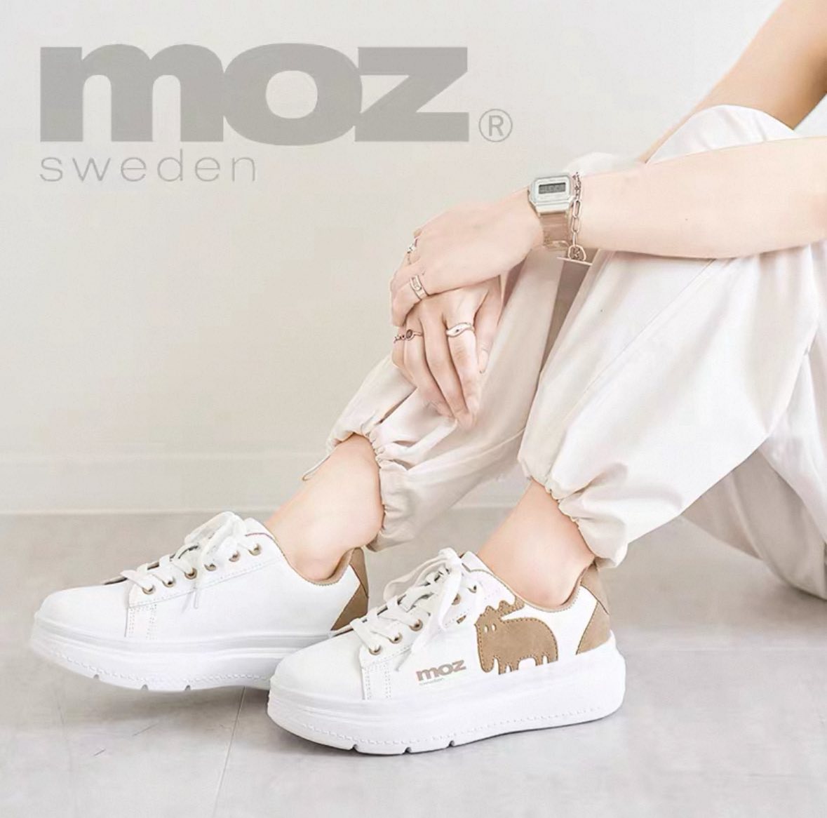瑞典 MOZ 小鹿厚底小白鞋