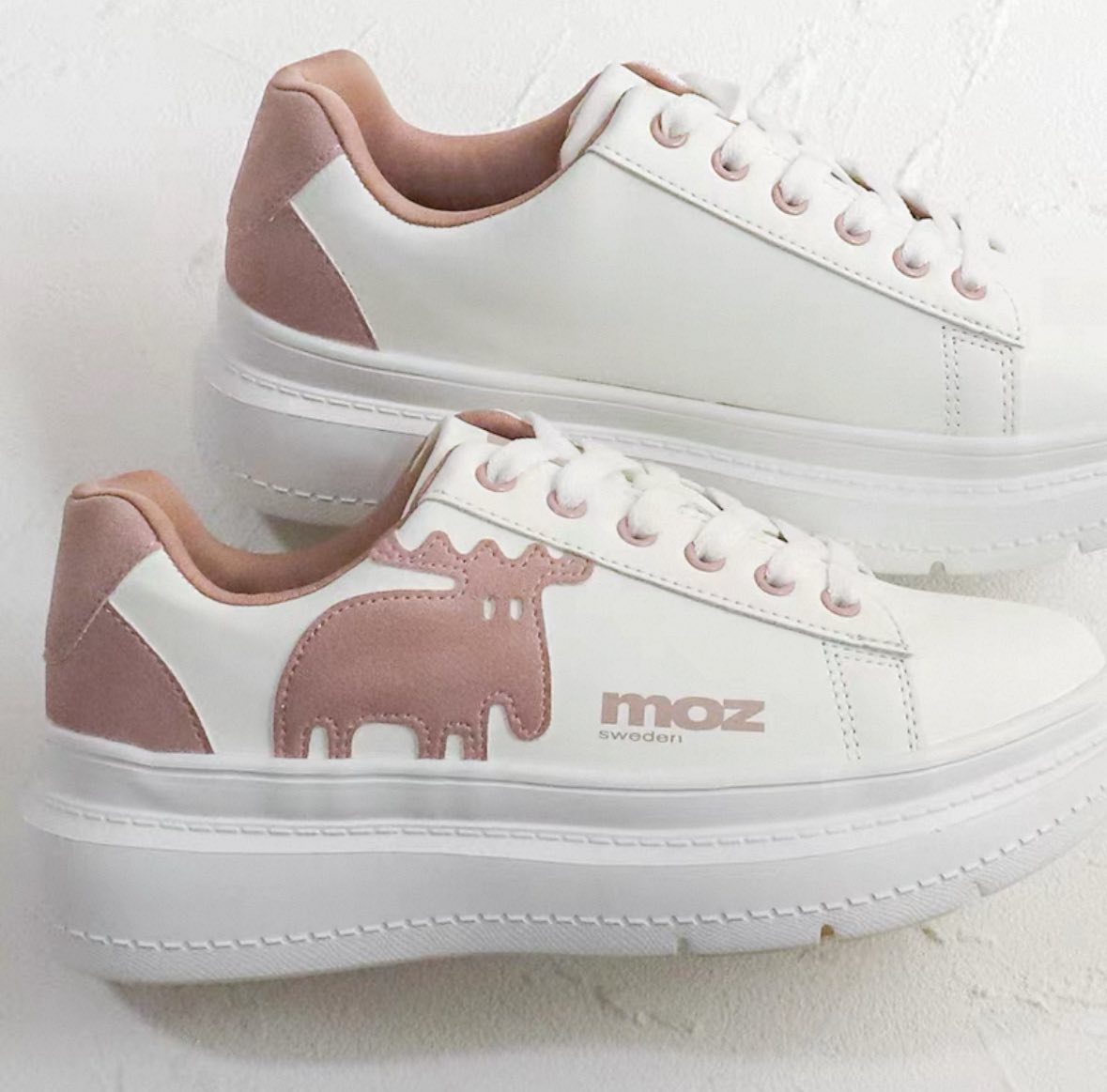 瑞典 MOZ 小鹿厚底小白鞋