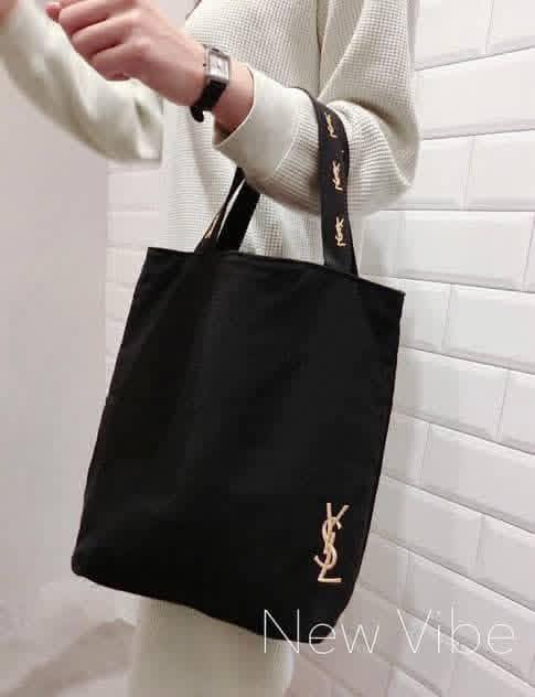Y*SL 金色刺繡帆布包