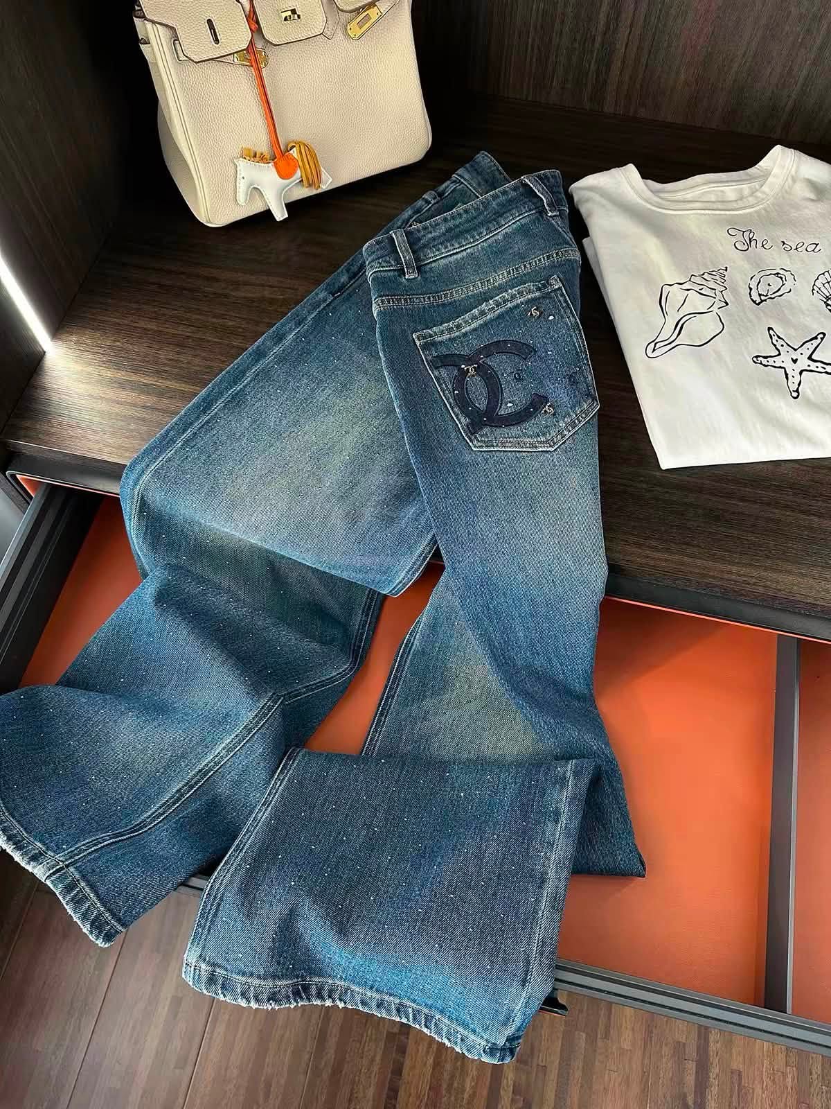 小香風燙鑽刺繡高腰直筒牛仔褲